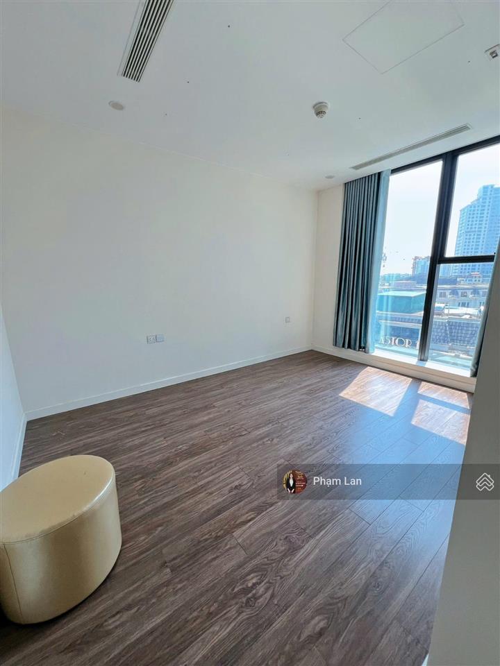 Cần bán nhanh căn 2pn  73m2 sunshine city  giá 7.8 tỷ bao phí  sẵn sổ giao dịch ngay