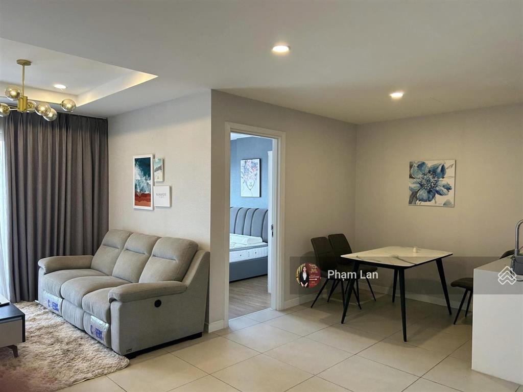 Bán nhanh 2pn  84m2 kosmo  view hồ tây giá 9.2 tỷ bao phí  full đồ sẵn sổ giao dịch ngay