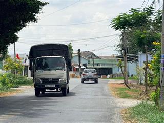 Đất thổ cư 270m mặt tiền nhựa cao thị mai  tân trụ