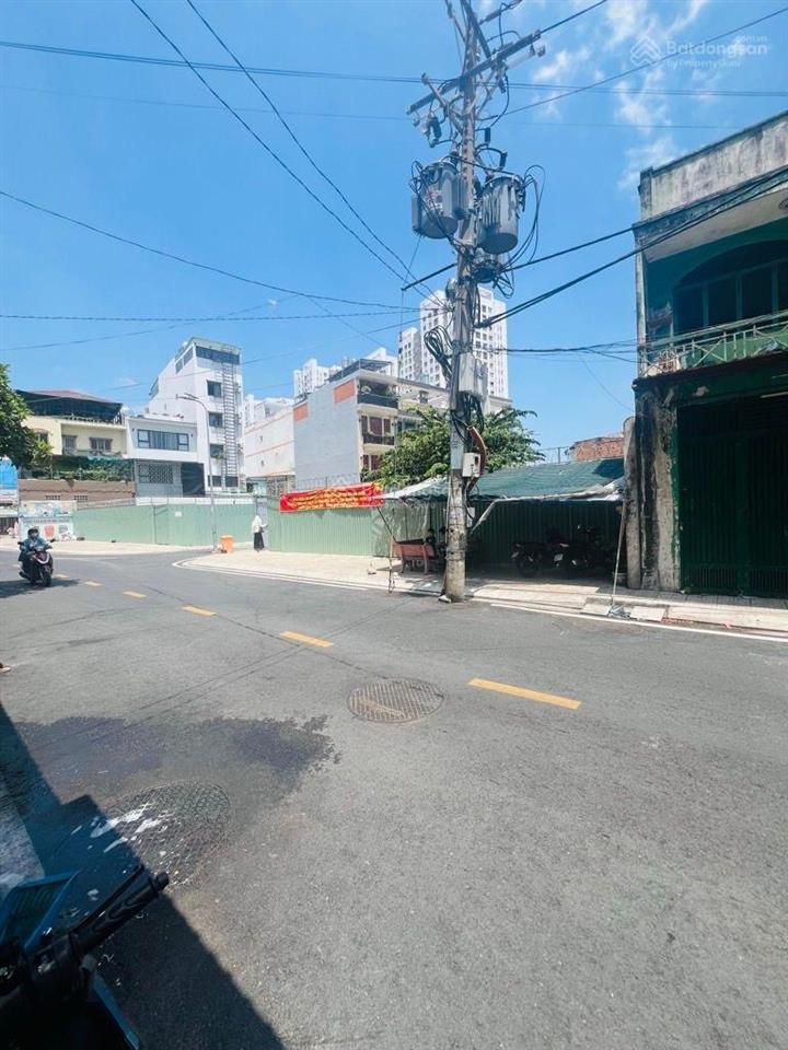 Bán nhà tô hiệu tân phú  4.5x18m (82m2)  đường 10m có vỉa hè  ngay đầm sen  hoà bình