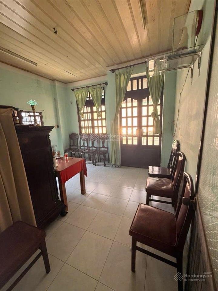 Bán nhà đô đốc long ngay chợ tân hương, độc lập  3 tầng 4.1x9.5m nở hậu  hẻm nhựa 8m