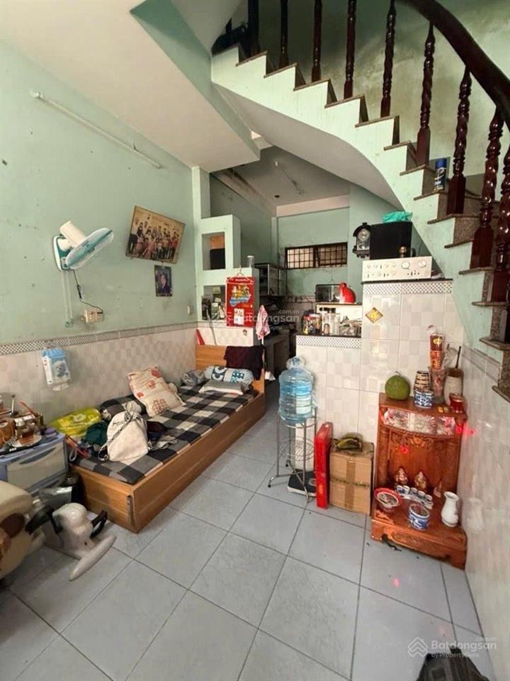 Bán nhà đô đốc long ngay chợ tân hương, độc lập  3 tầng 4.1x9.5m nở hậu  hẻm nhựa 8m