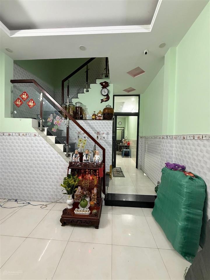 Bán nhà tân sơn nhì, tân phú  80m2 vuông vức  dân trí toàn nhà cao tầng  ô tô tránh nhau