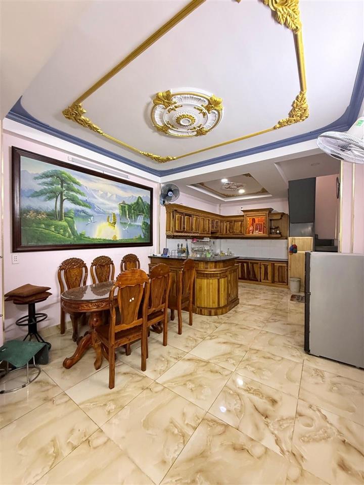 Bán nhà ngay hòa bình đầm sen tân phú  4 tầng 70m2(4x17m)  hẻm xe hơi 8m  khu dân trí an ninh