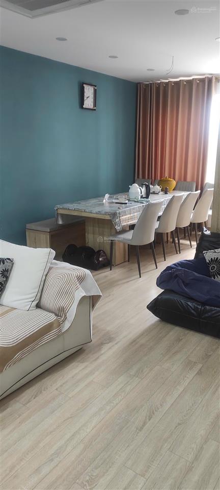 Chính chủ cần bán căn hộ 3n 93m2 full nội thất view hồ điều hòa giá 7 tỷ  0368 562 ***