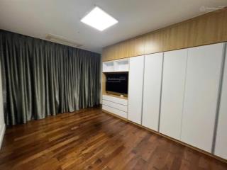 Bán căn hộ 3n2vs 120m2 ban công đn sổ đỏ giá 11 tỷ  0368 562 ***