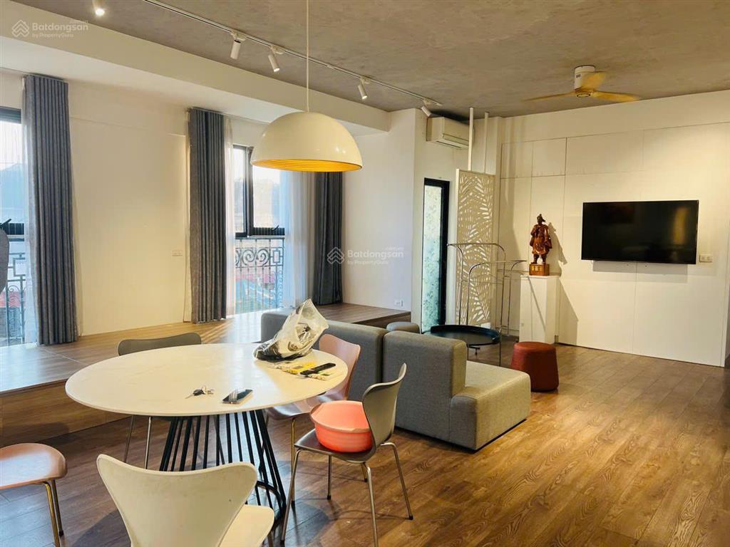 Bán nhanh căn hộ 2n 73m2 view hồ full nt giá 15,8 tỷ bao phí  0368 562 ***