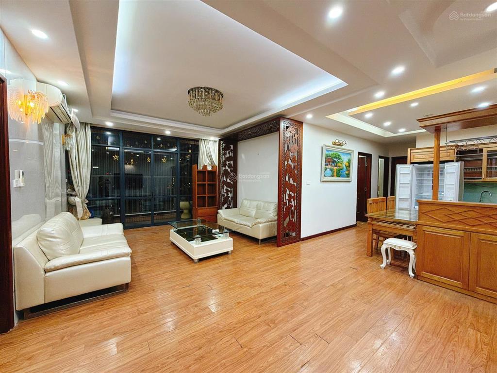 Bán căn 3n dt 129m2 ban công n full đồ sẵn slot oto tại c'land lđt giá 8,85 tỷ  0368 562 ***