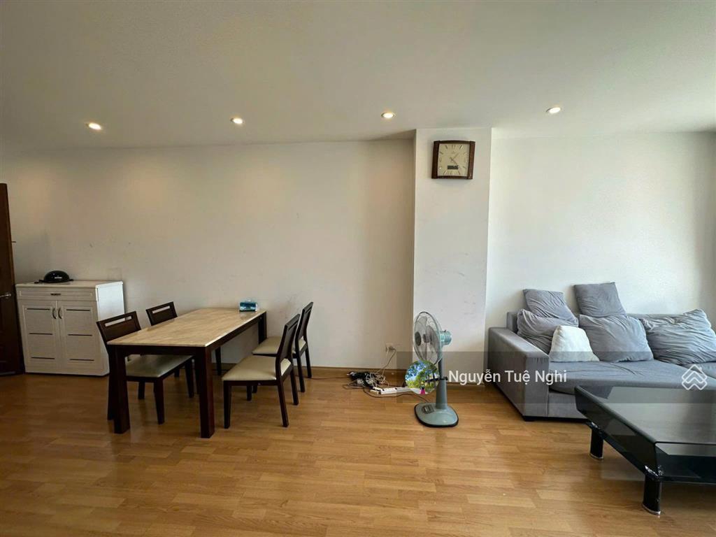 Cần bán cc khánh hội 2, quận 4, dt 80m2, 2pn 2wc giá 1ty790