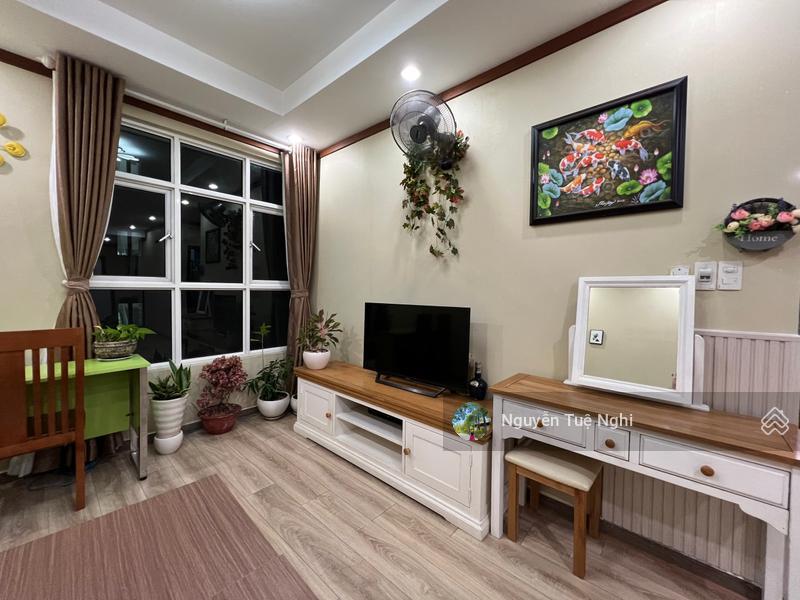 Cần bán cc hoàng anh thanh bình quận 7 69m2 2pn 1wc chỉ 1,77ty (ưt khách nữ giảm 50tr)