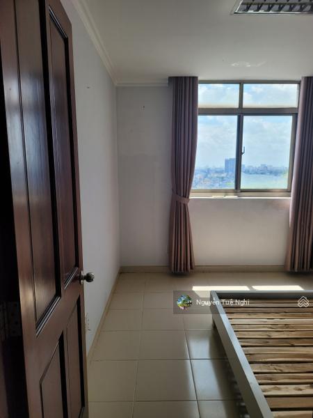 Bán cc tại screc tower, quận 3, dt 77m2, 2pn, 2wc giá 1ty670 (ưt nữ giảm 50tr)