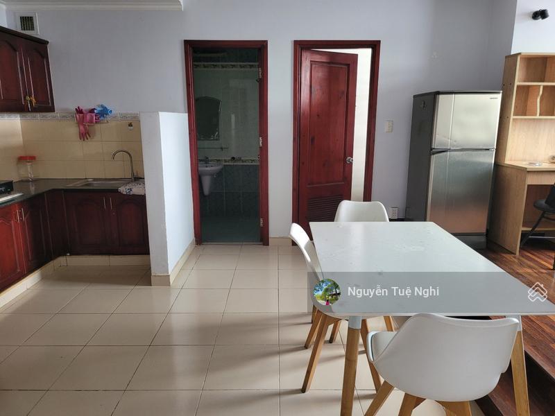 Bán cc tại screc tower, quận 3, dt 77m2, 2pn, 2wc giá 1ty670 (ưt nữ giảm 50tr)