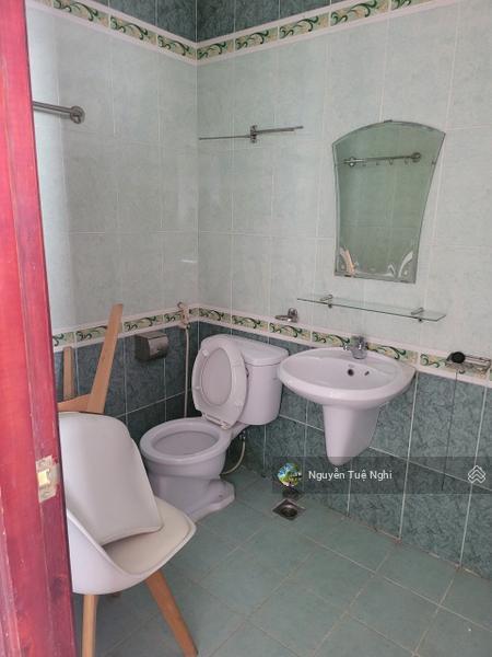 Bán cc tại screc tower, quận 3, dt 77m2, 2pn, 2wc giá 1ty670 (ưt nữ giảm 50tr)