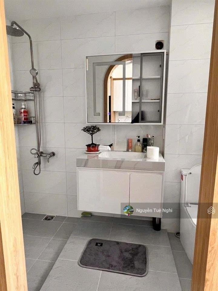 Chủ cần bán cc tôn thất thuyết, quận 4, dt 67.2m2, 2pn, 1wc giá 1ty890