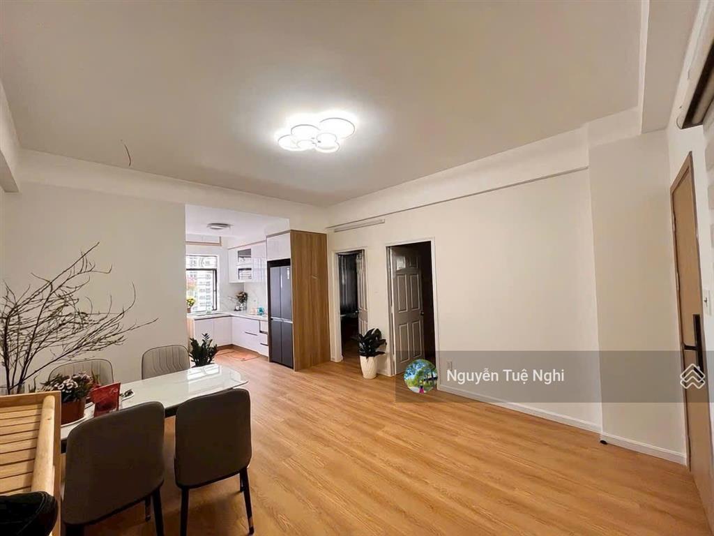 Chủ cần bán cc tôn thất thuyết, quận 4, dt 67.2m2, 2pn, 1wc giá 1ty890