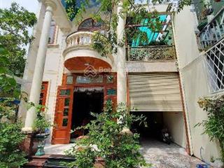 Hạ chào sâu 700tr  biệt thự sân vườn full gỗ đỏ, giá chỉ 8.3 tỷ  hóc môn