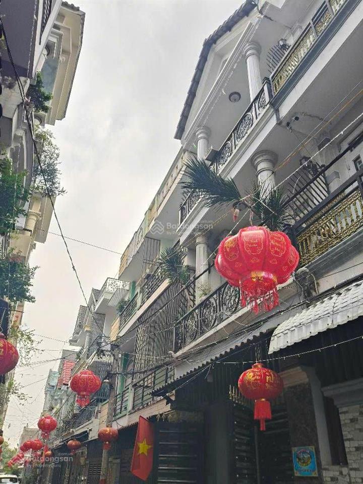 Bán nhà hiệp thành q12  hẻm 6m xe tải  3 tầng  khu dân trí cao  5.58 tỷ