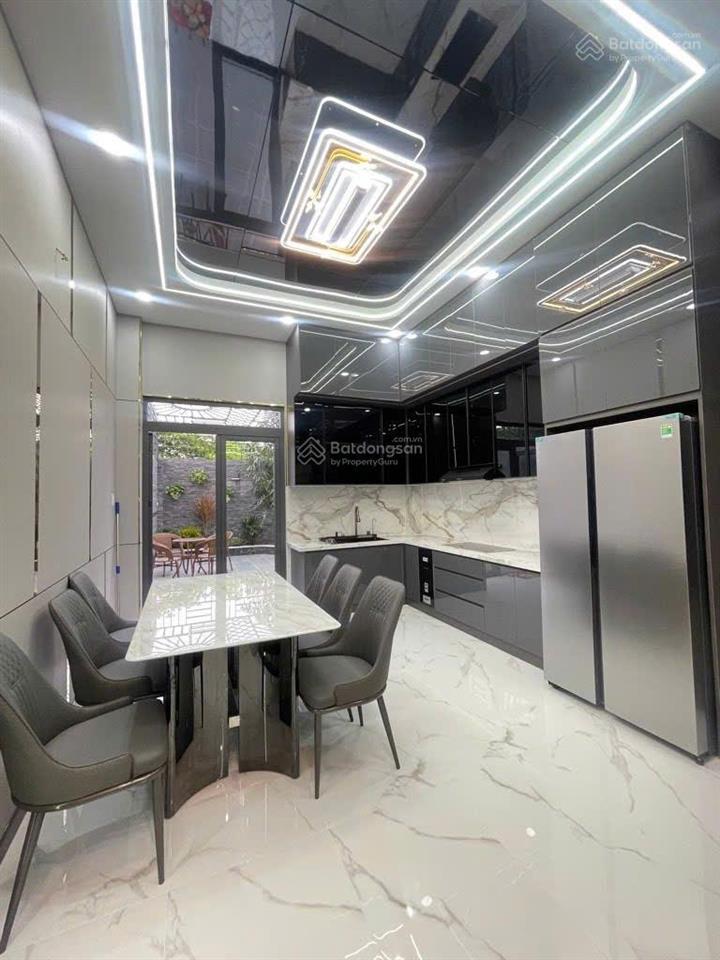 Nhà mới 100% 4 tầng  hẻm xe tải 6m thông  thới an, q12