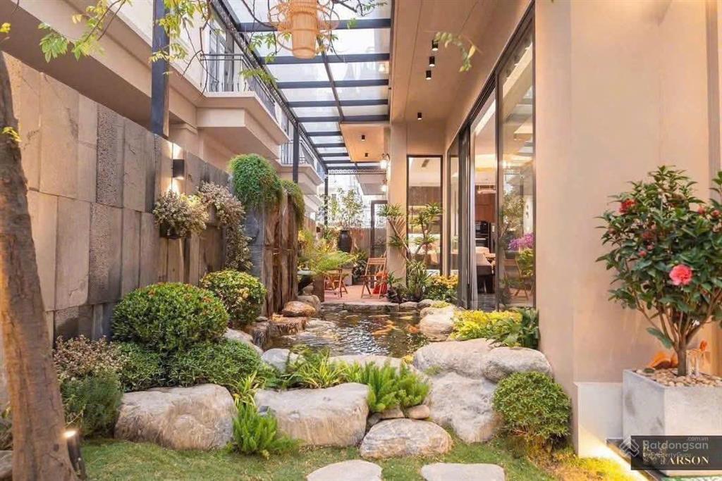 Cặp liền kề vinhomes saigon park  vốn 30% sở hữu ngay  mặt đường 19m, đối diện công viên