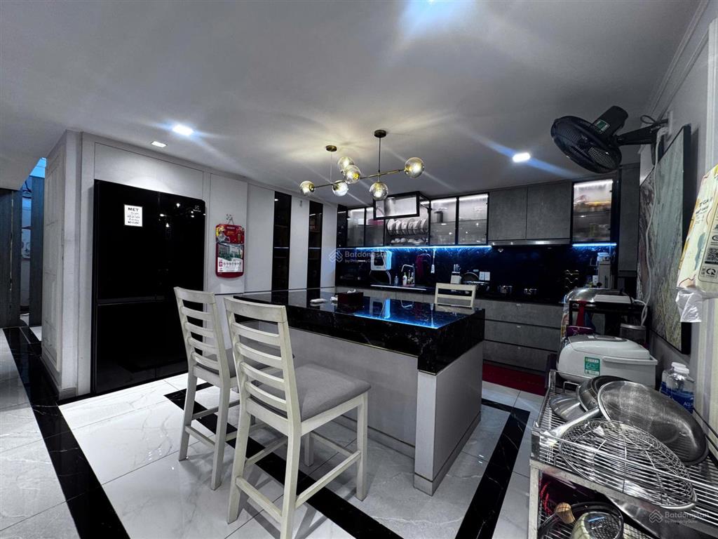 Biệt thự trên không, duplex phú hoàng anh, 5 phòng ngủ, view đẹp giá 15 tỷ