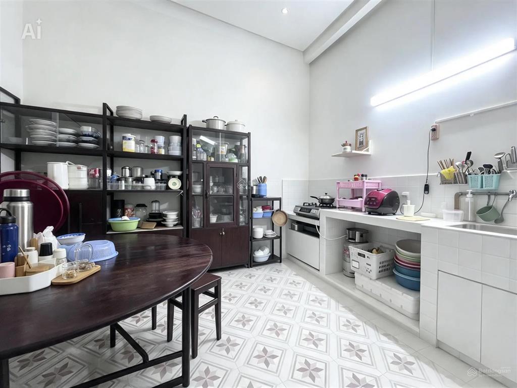 Bán nhà mặt phố 84m2, 27,5 tỷ tại bạch vân, chợ quán, hồ chí minh