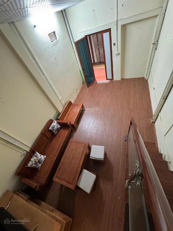 Bán nhà thái hà 30m2 x 2,5 tầng, mặt tiền 3,6m. ngõ thông, ô tô đỗ cách nhà 20m. sát hồ hoàng cầu