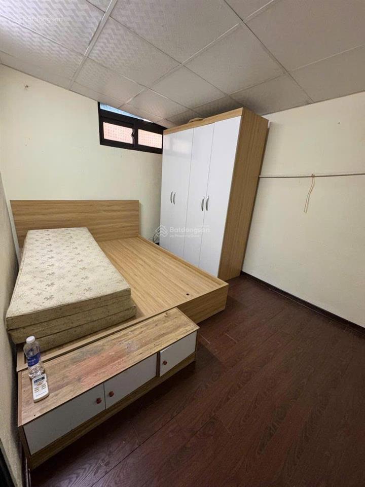 Bán nhà thái hà 30m2 x 2,5 tầng, mặt tiền 3,6m. ngõ thông, ô tô đỗ cách nhà 20m. sát hồ hoàng cầu