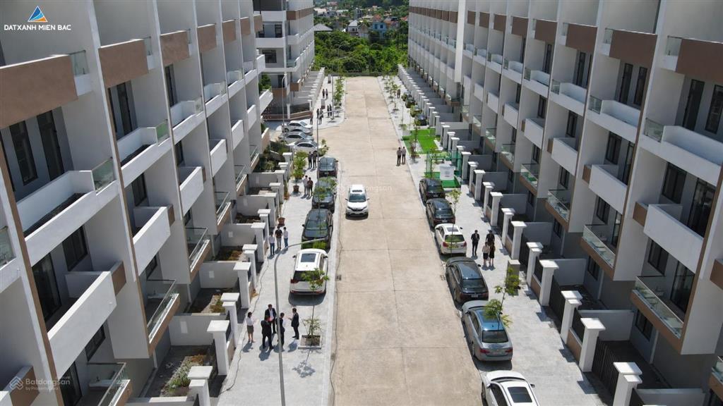 Cắt lỗ lk hà phong, hạ long | 105m2 | 5 tầng 430m2 sàn | sẵn sổ sang tên | giá 3tỷ9 cả nhà cả đất