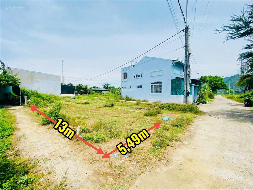 Lô góc 2 mặt tiền giá tốt mặt tiền mẫu 7 cách nha trang chỉ 2p, cách biển 10p di chuyển