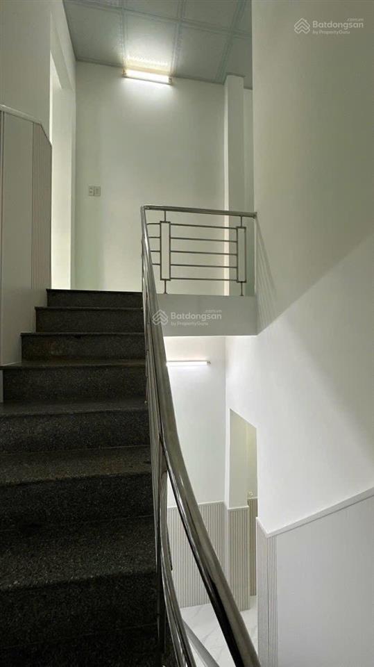 Bán nhà 1tầng 3 pn, đường 5m xe ô tô thông pvĩnh hoà bắc nha trangcách biển 1km dt 60m2 giá 4tỷ 250