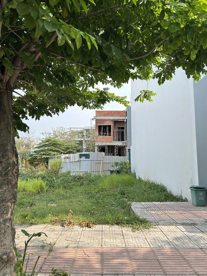 Đất thổ cư 10tr/m2 ngay gần chợ thạnh phú