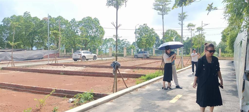 Mở bán đất đẹp trung tâm thị xã sơn tây dt 80m2, giá 1,4 tỷ