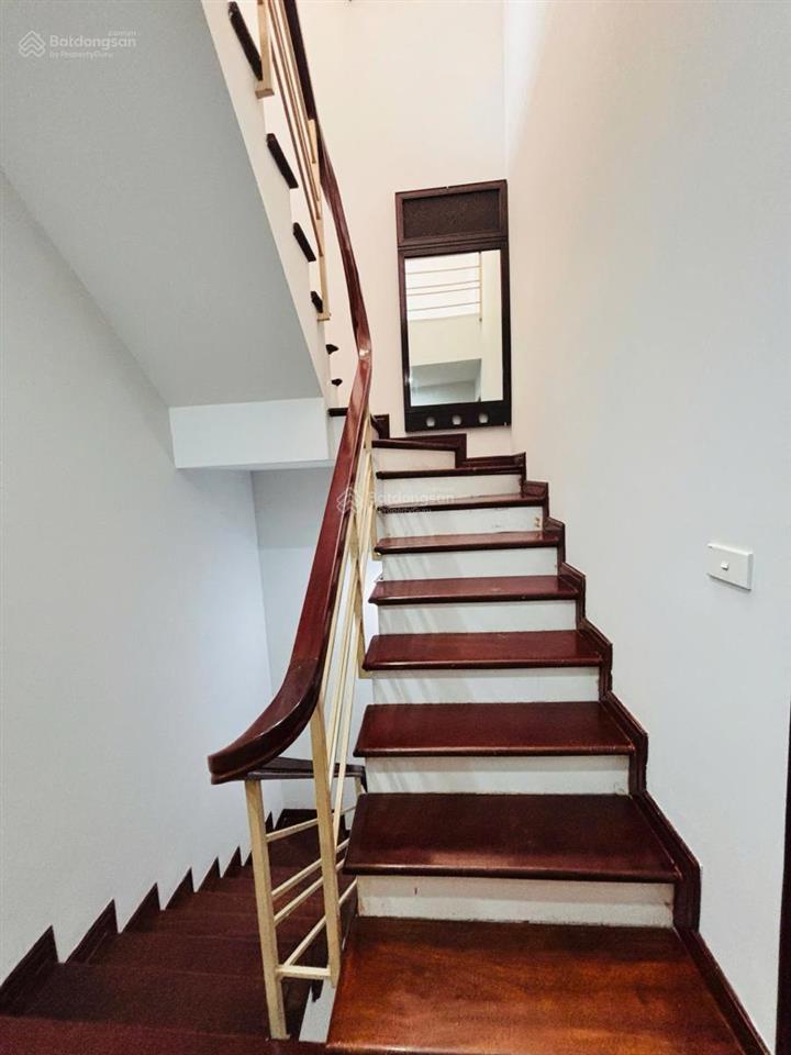 Siêu hiếm cầu giấy, 65m2 x 5 tầng, 10m ra ô tô, giá chỉ hơn 200tr/m2, giá cực hiếm cầu giấy