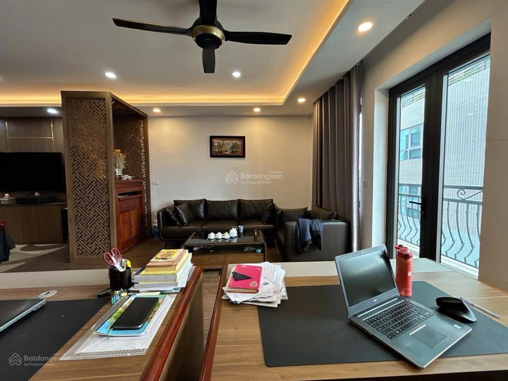Hiếm,trần quốc hoàn, ô tô tránh, kinh doanh, 79m, nhỉnh 30tỷ, cạnh đh sư phạm, siêu hót