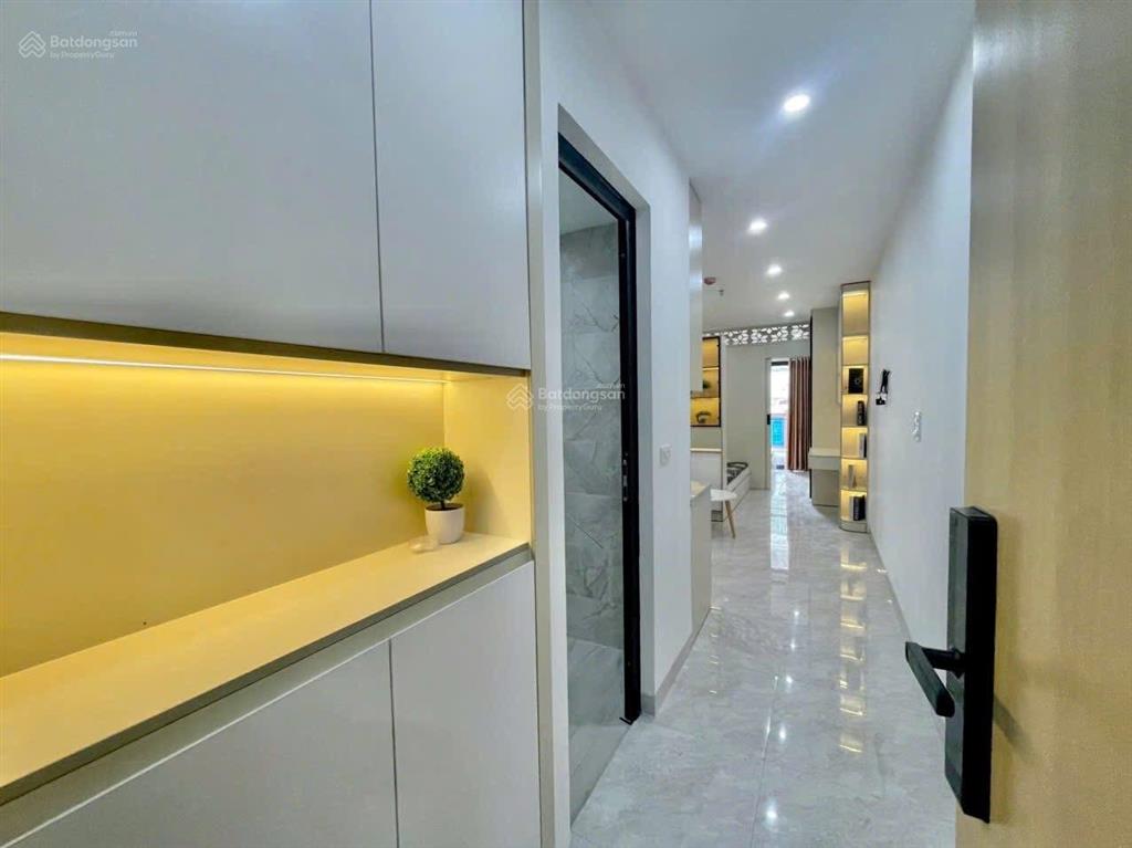 Mặt phố cầu giấy 370tr/m cực hiếm, dt 158m, 8tầng, vip, ô tô tránh, mặt tiền khủng, đẳng cấp luxury