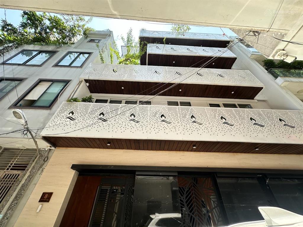 Toà văn phòng, víp, lê văn lương, 122m, nhỉnh 40tỷ, thiết kế hiện đại, mặt tiền khủng, ô tô tránh