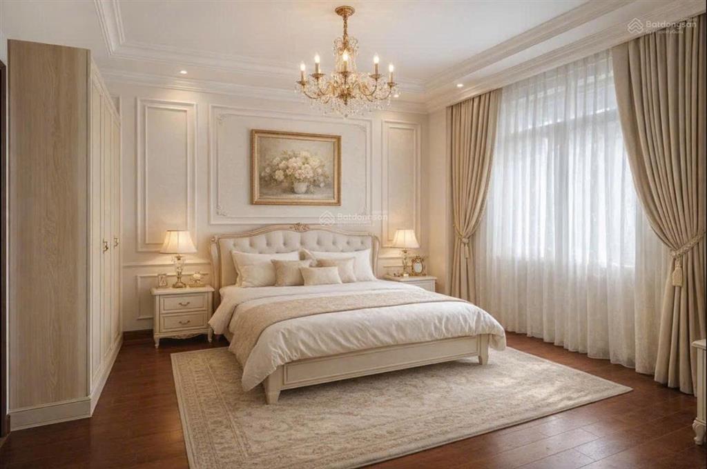 Bán villa mặt tiền trịnh hoài đức 271m2, 15 tỷ, 7 phòng ngủ