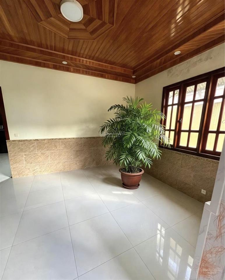 Bán nhà 130m2, 2 tầng sổ riêng xây dựng, hoàn công, sát trung tâm hành chính đà lạt