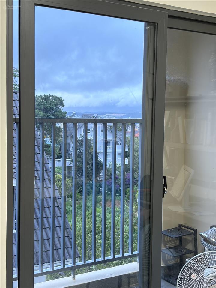 Bán căn góc 3 ban công chung cư mới nam hồ đà lạt, 61m2, 3,25 tỷ, view thông vĩnh viễn