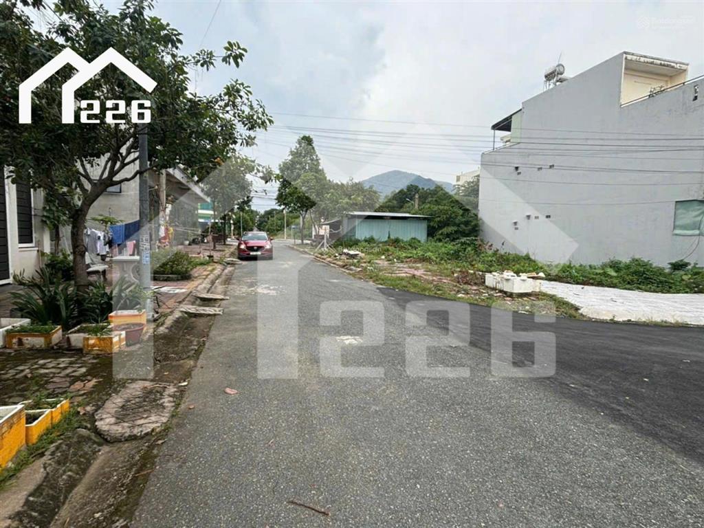 Lô góc 2 mặt tiền khu tái định cư 44ha phú mỹ  hcm