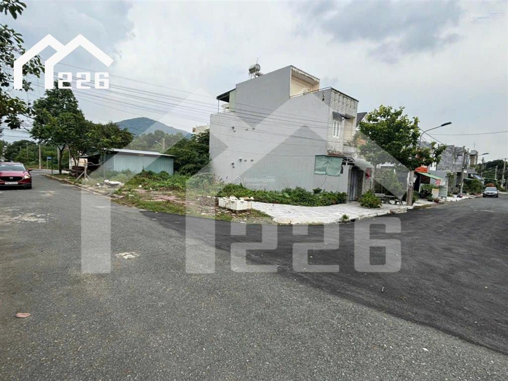 Lô góc 2 mặt tiền khu tái định cư 44ha phú mỹ  hcm