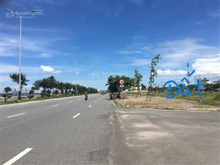 Mặt biển kinh doanh, chỉ nhỉnh 1 tỷ, ngay khu du lịch nhà thờ đổ, lõi khu kinh tế ninh cơ, 100m2