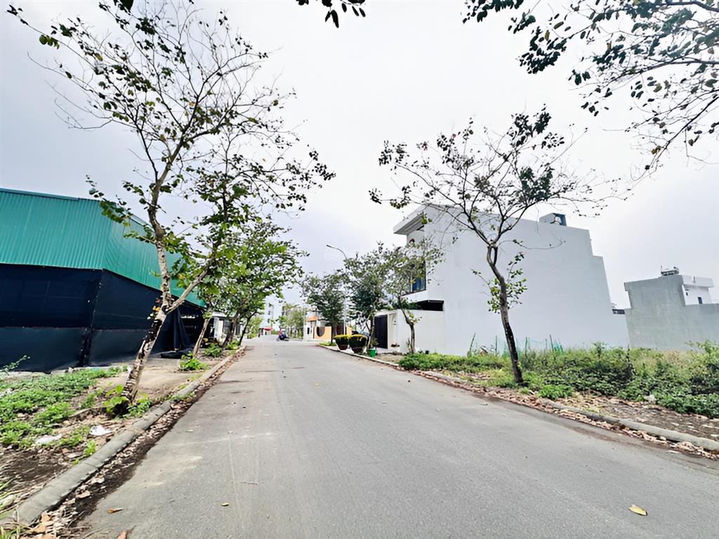 Bán đất khu kt ninh cơ, ngay sát bãi tắm, kd ngay, phù hợp đầu tư khách sạn, nhà hàng, ở