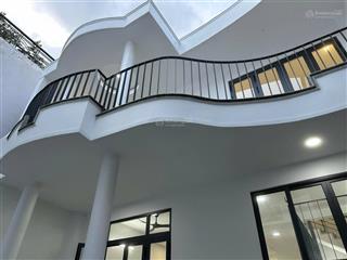 Nhà cần bán diện tích trên 216m vuông 32 tỷ