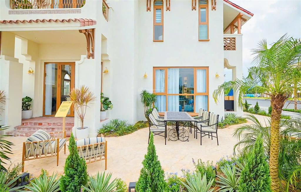 Độc quyền nhà phố 2 mặt tiền  ngay cổng chính, sở hữu lâu dài đẹp nhất dự án sun group vũng tàu