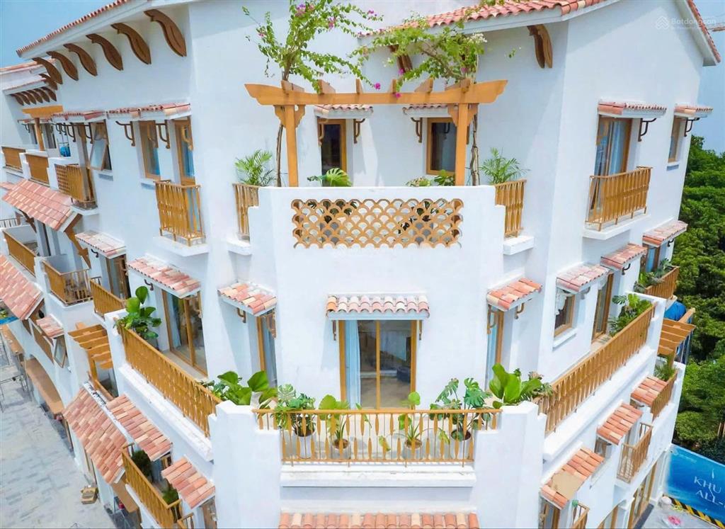 Độc quyền nhà phố 2 mặt tiền  ngay cổng chính, sở hữu lâu dài đẹp nhất dự án sun group vũng tàu