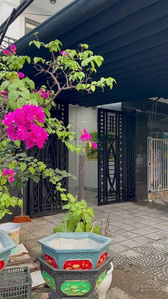 Nhà đẹp 4 tầng mê lệch hòa phú 9 4pn full nội thất gần biển