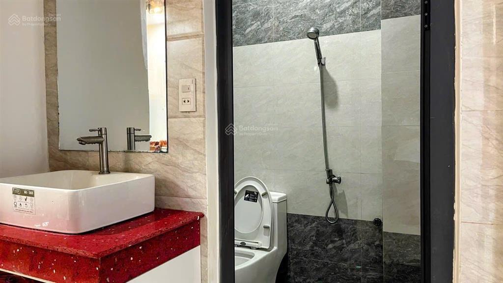 Nhà đẹp 4 tầng mê lệch hòa phú 9 4pn full nội thất gần biển