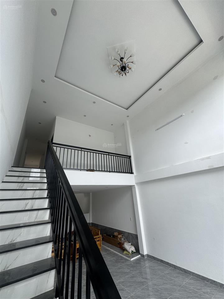 Nhà mới hoàn công 159m sàn, đất 142m, chỉ xách vali vào ở bảo lâm, gần tp. bảo lộc