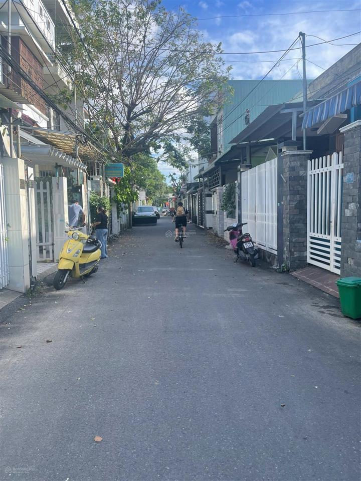 Bán nhà riêng tại số 243/ .., trường chinh, 90m2, 4,55 tỷ, view đẹp hot!